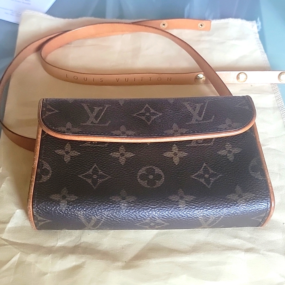 Louis Vuitton Pochette Florentine Monogram Waist Bag